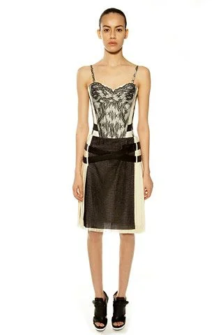 Look 16